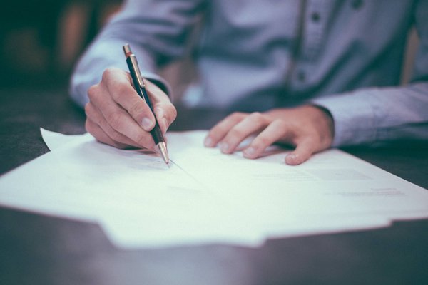 Tout savoir sur les obligations légales pour louer une salle de réception